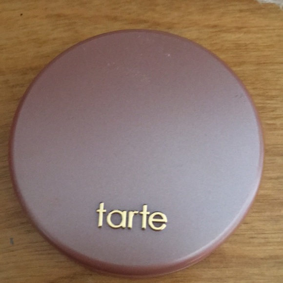 Tarte blush - Picture 2 of 3